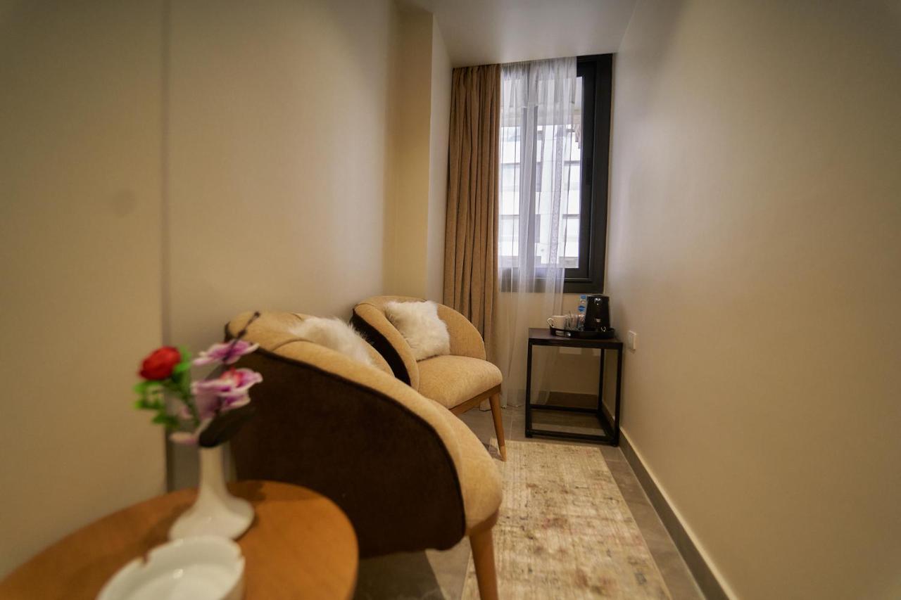 Gold'S Pyramids Hotel Al Kawm al Akhdar Exterior photo